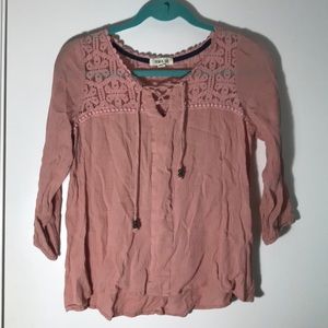 women’s extra small pink shirt